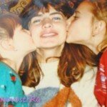 Агибалова в молодости с дочерьми